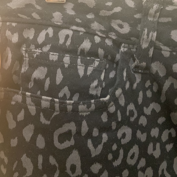 Gap Always Skinny Mid Rise Leopard Print Pants Size 4 - Picture 4 of 9